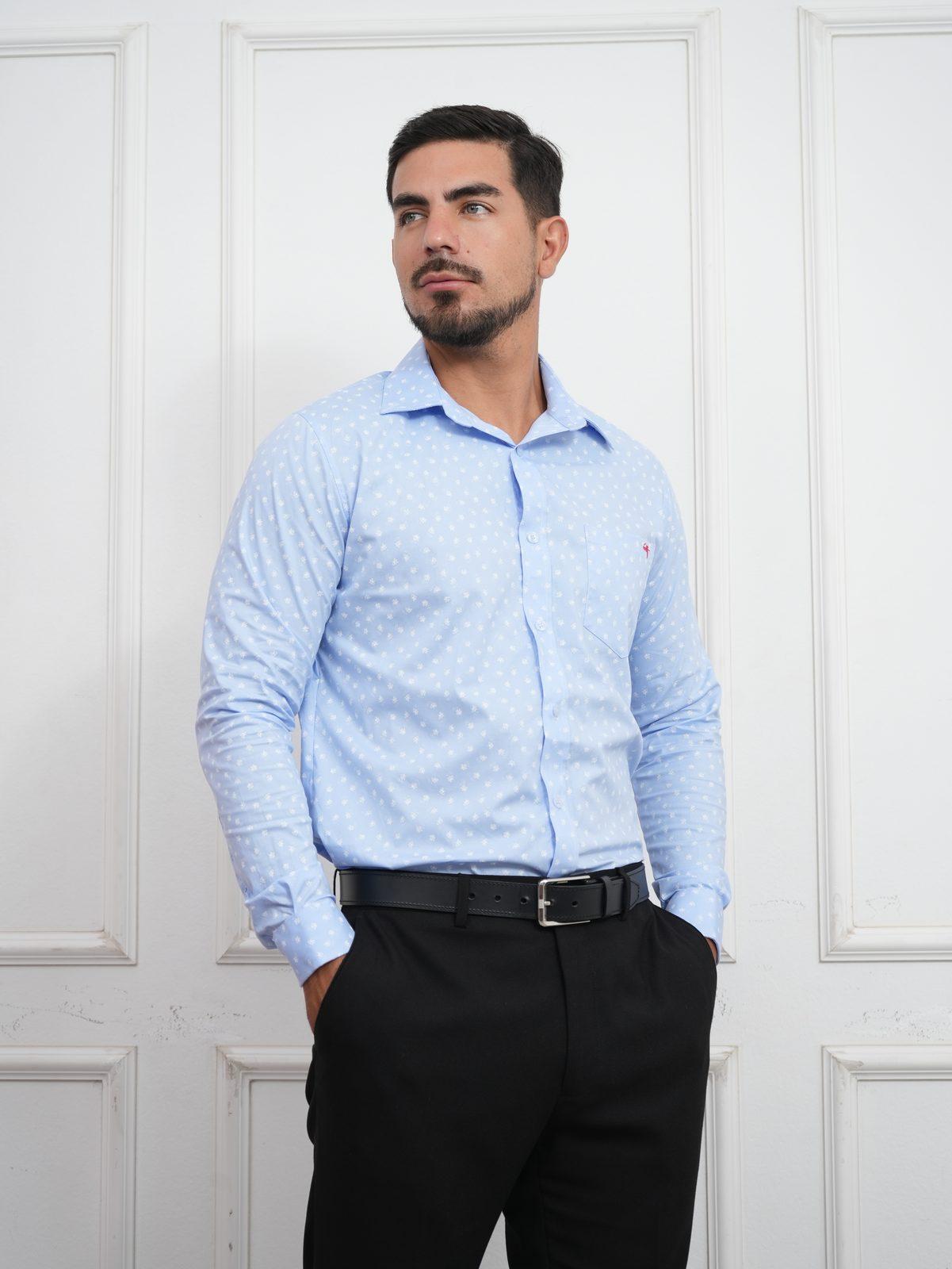 Camisa microfloreada celeste